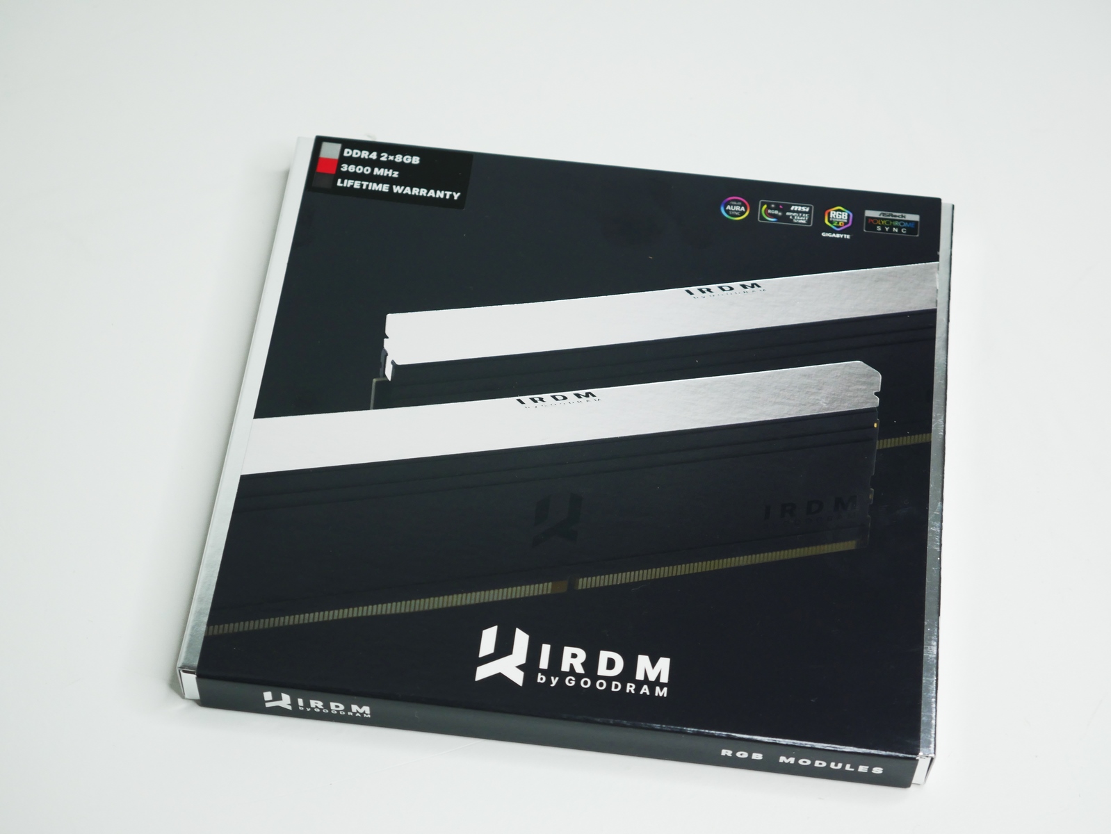 Review IRDM RGB DDR4 3600 Mhz 216