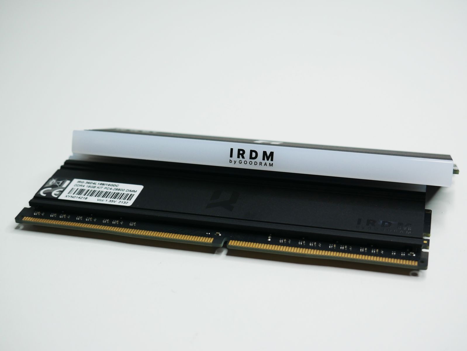 Review IRDM RGB DDR4 3600 Mhz 213