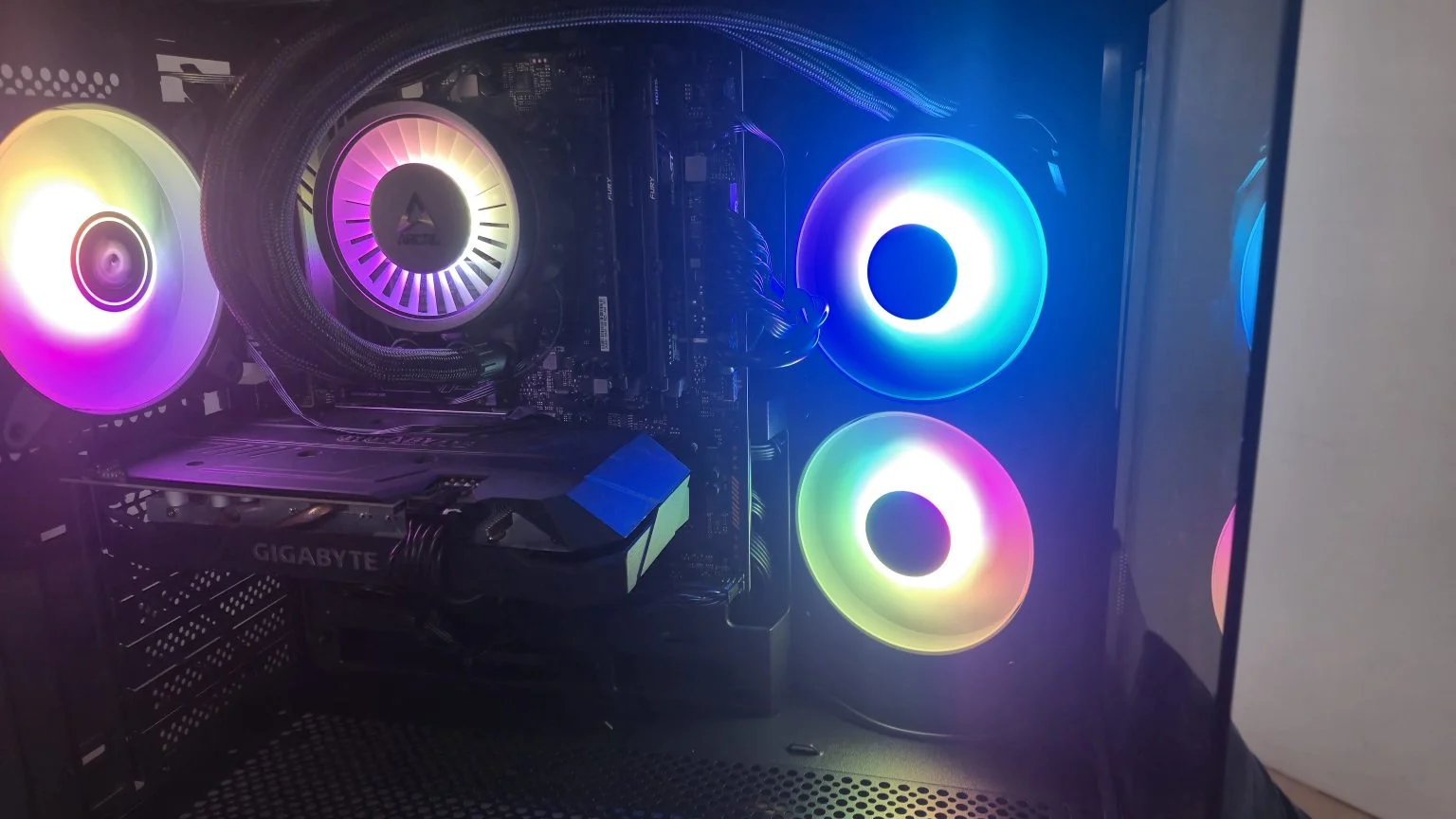 ARCTIC LIQUID FREEZER III PRO 240 A-RGB