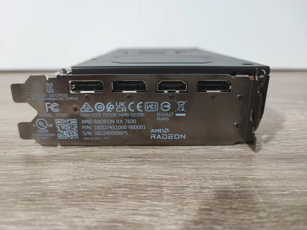 Review AMD Radeon RX 7600 9