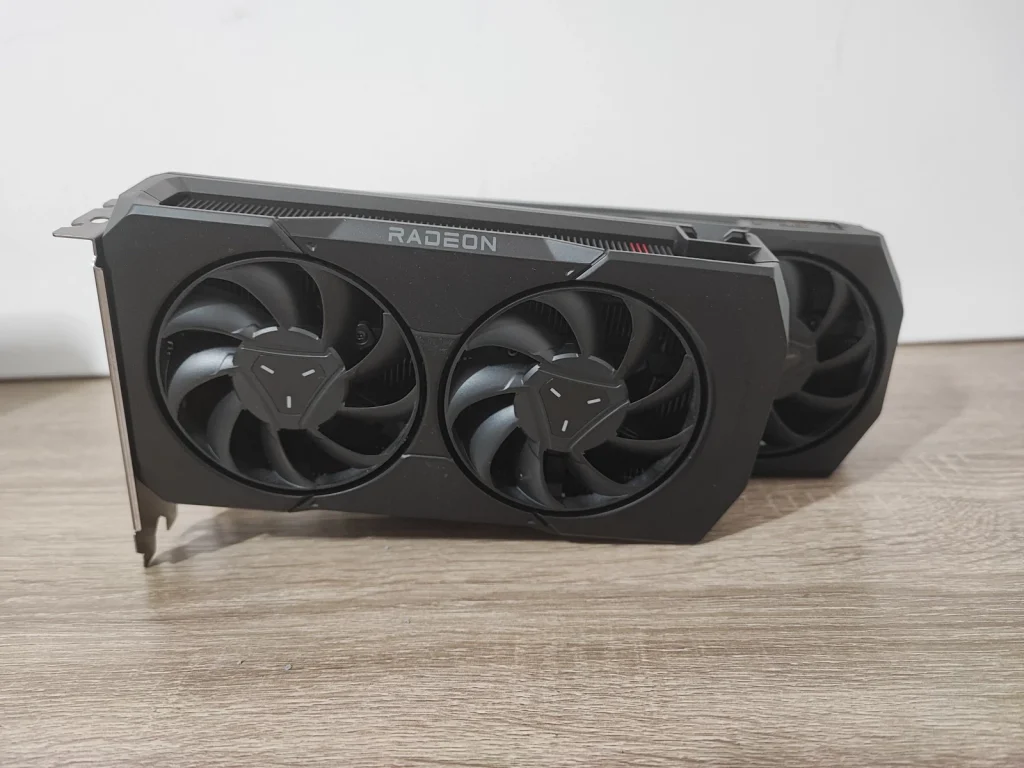 Review AMD Radeon RX 7600 22