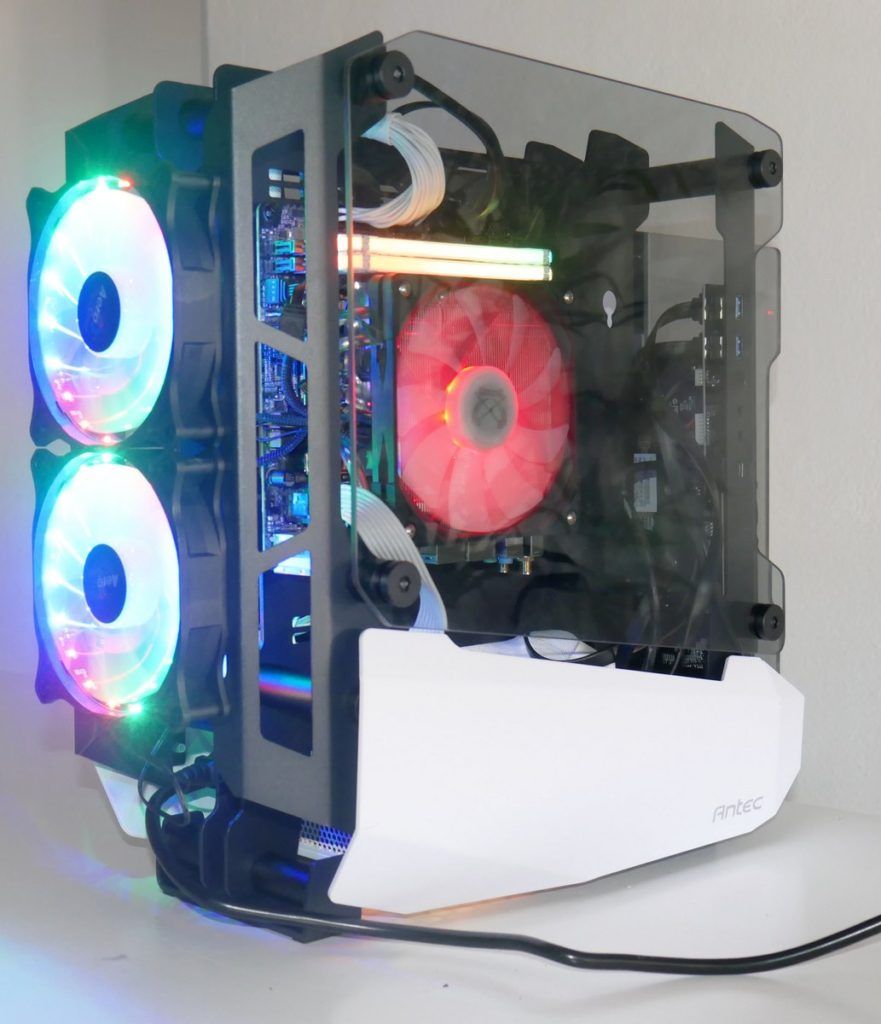 Review Antec Striker 22 Review Antec Striker 21