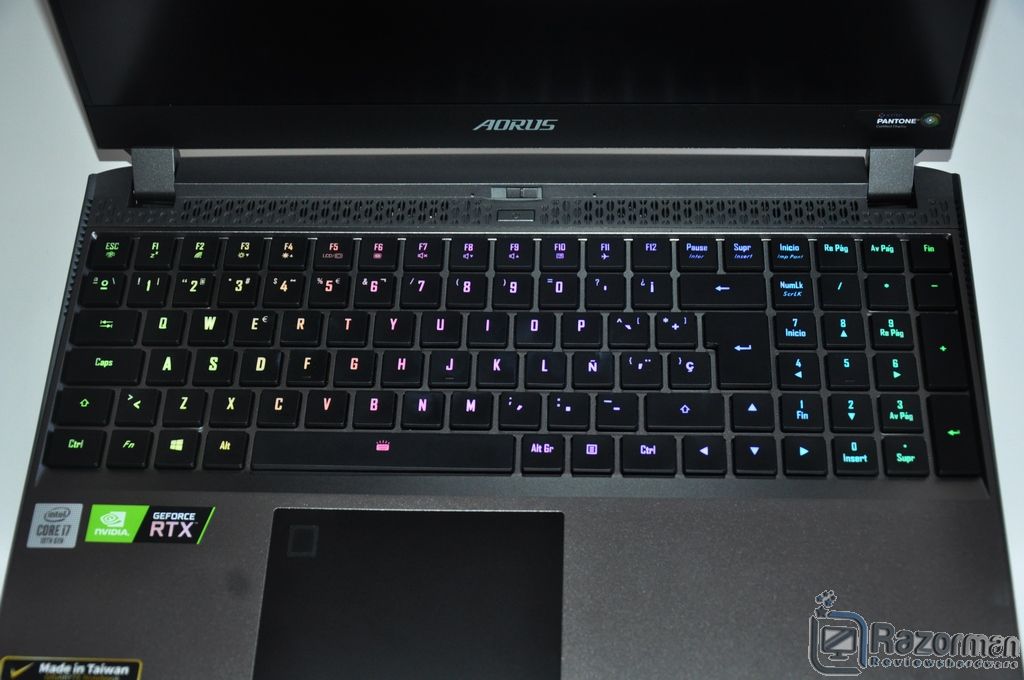 Review AORUS 15G XB 20 Review AORUS 15G XB 18