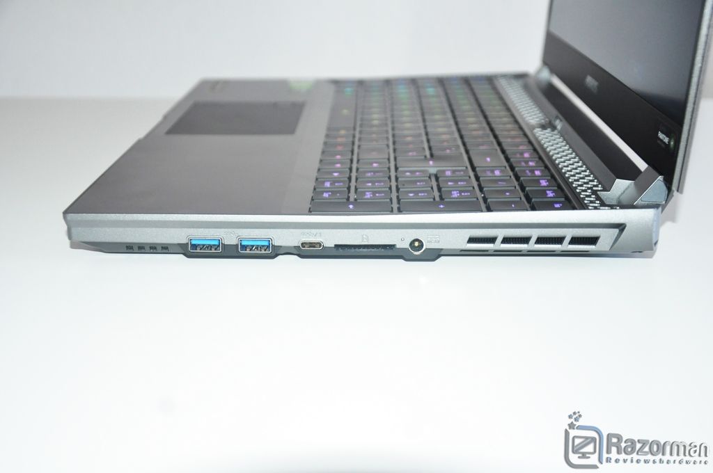 Review AORUS 15G XB 16 Review AORUS 15G XB 14