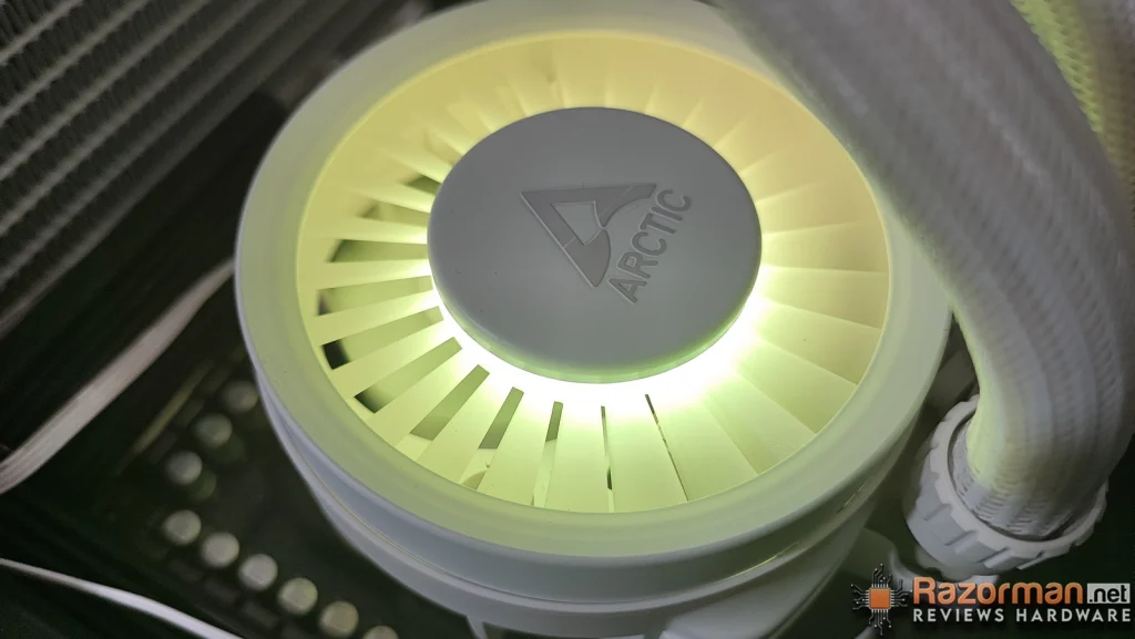Review Arctic Liquid Freezer III 240-ARGB 32 Review Arctic Liquid Freezer III 240-ARGB 32