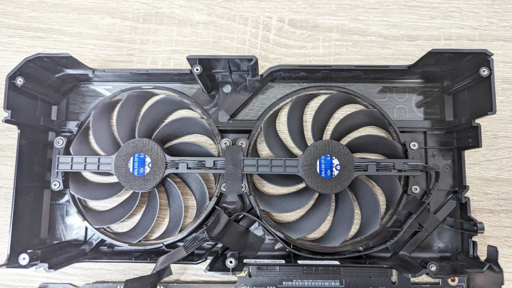 Review ASUS Dual Geforce RTX 4070 12 GB 420