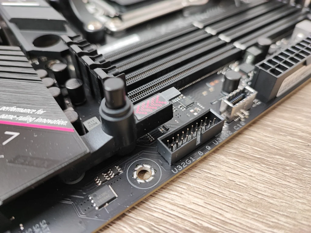 Review ASUS Rog Strix B650E-F Gaming Wifi 21 Review ASUS Rog Strix B650E-F Gaming Wifi 21