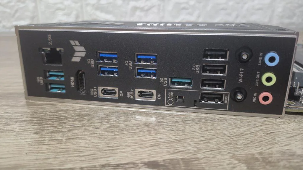 ASUS TUF GAMING X870E-PLUS WIFI7 ASUS TUF GAMING X870E-PLUS WIFI7
