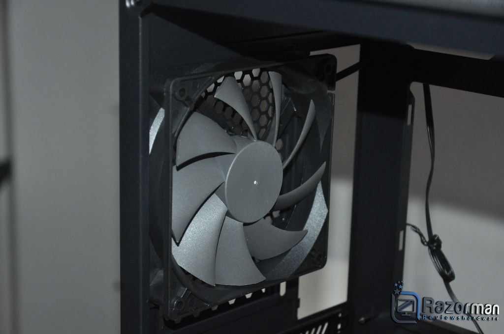 Review Antec DF600 FLUX 28