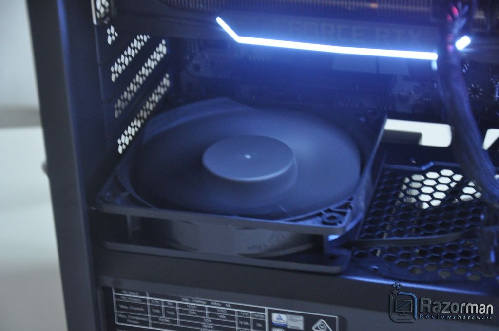 Review Antec DF700 Flux 6