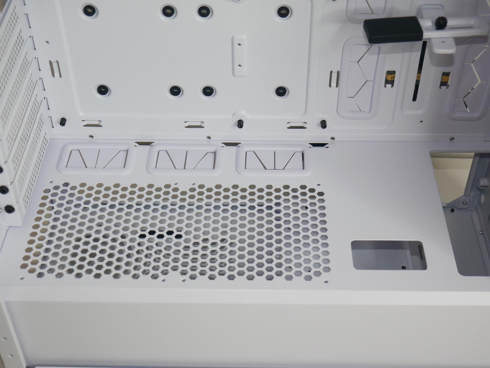 Review Antec DP505 White 19 Review Antec DP505 White 18