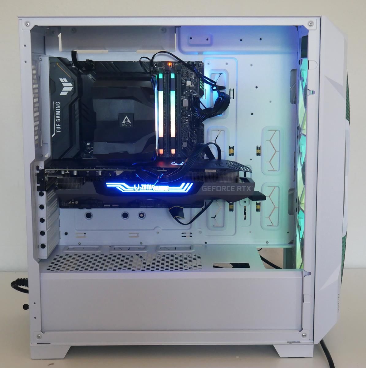 Review Antec DP505 White 33