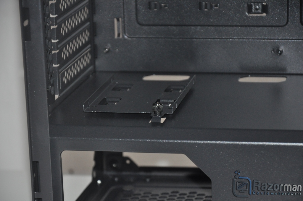 Review Antec NX400 21