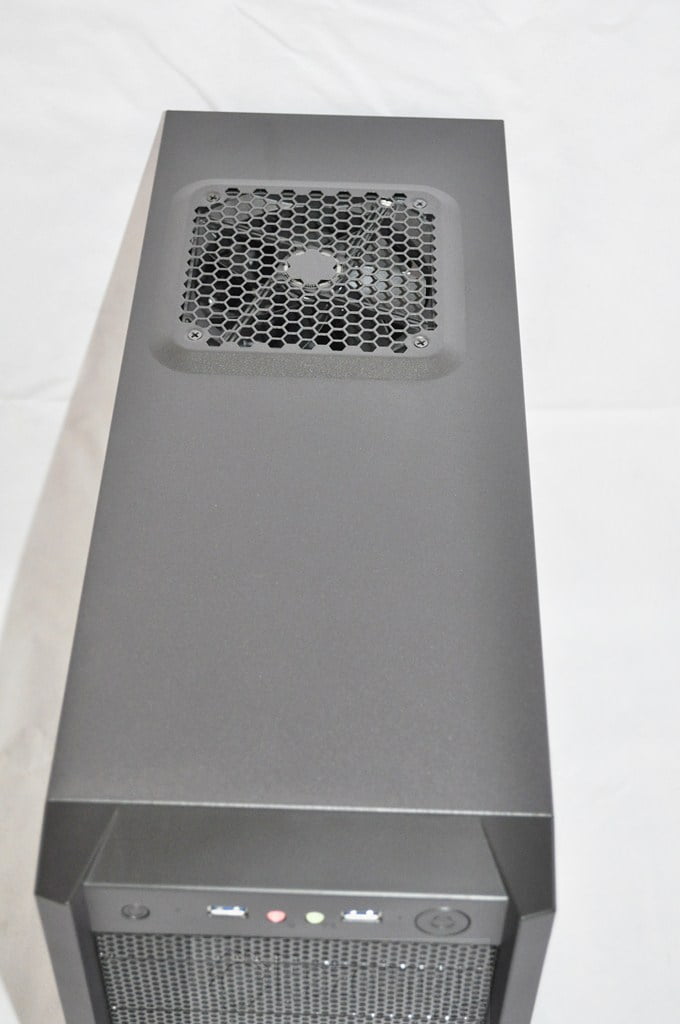 Antec One (17) Review Caja Antec One 10