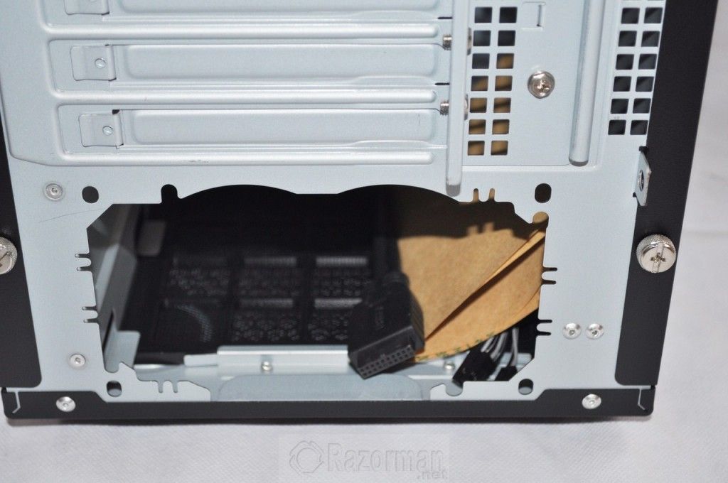 Antec Three Hundred Two (30) Review Caja Antec Three Hundred Two 12