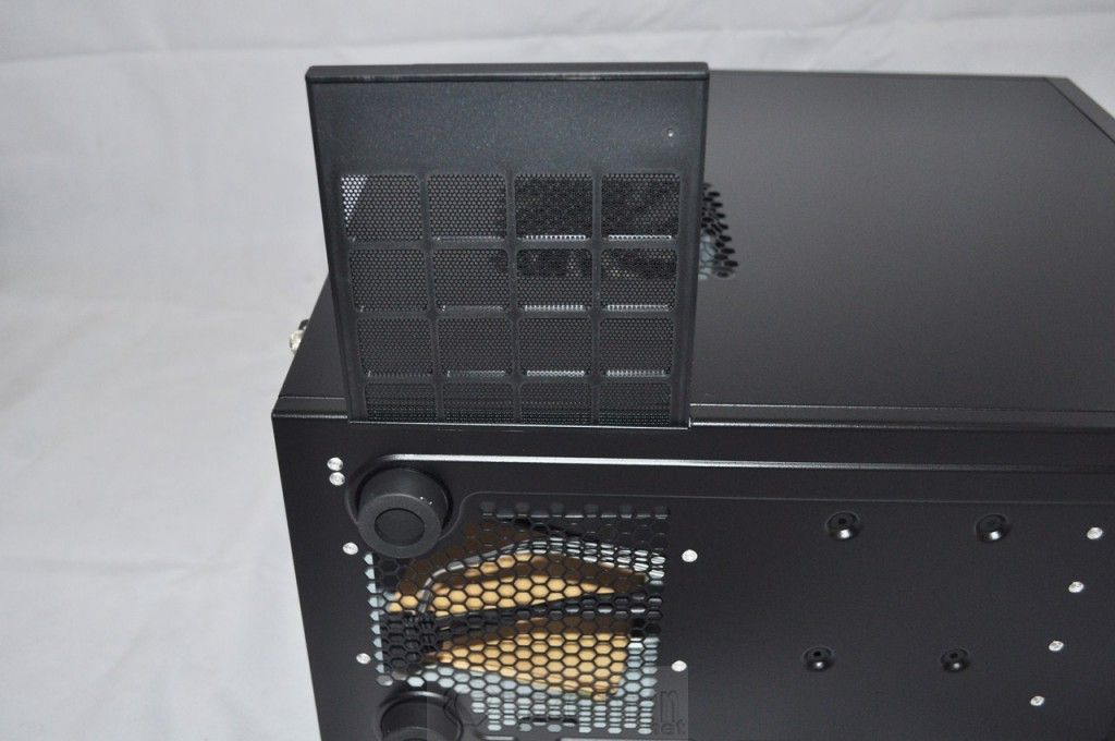 Antec Three Hundred Two (35) Review Caja Antec Three Hundred Two 16