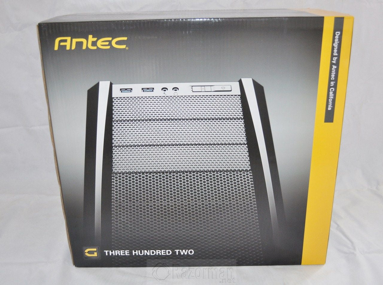 Antec Flux - Noir - Boîtier PC Antec sur Antec Flux - Noir - Boîtier PC Antec sur