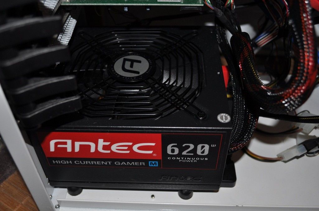 Antec hcgm 620w Review fuente alimentación Antec HCG-620M 4