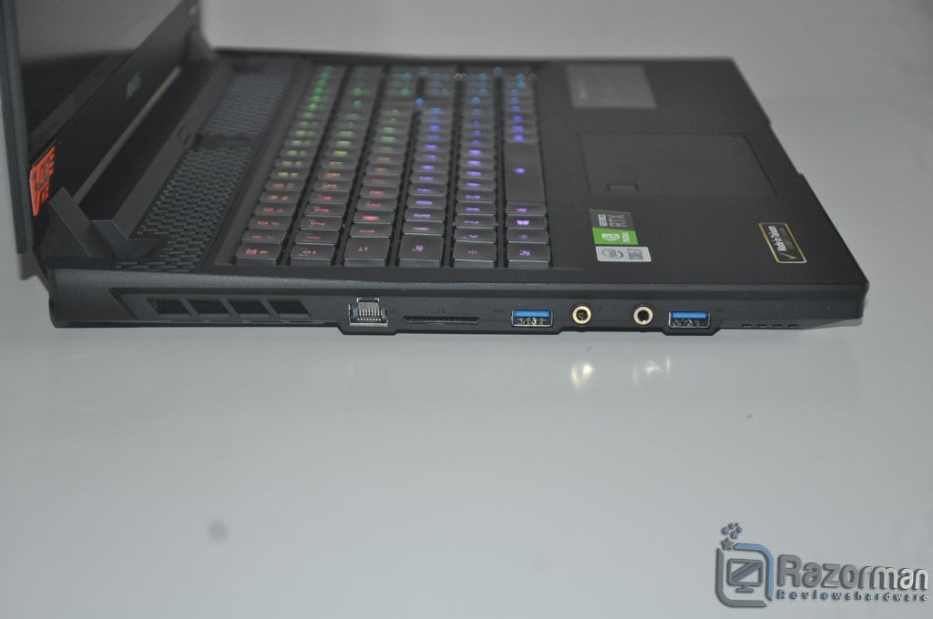 Review Aorus G17 XC 12