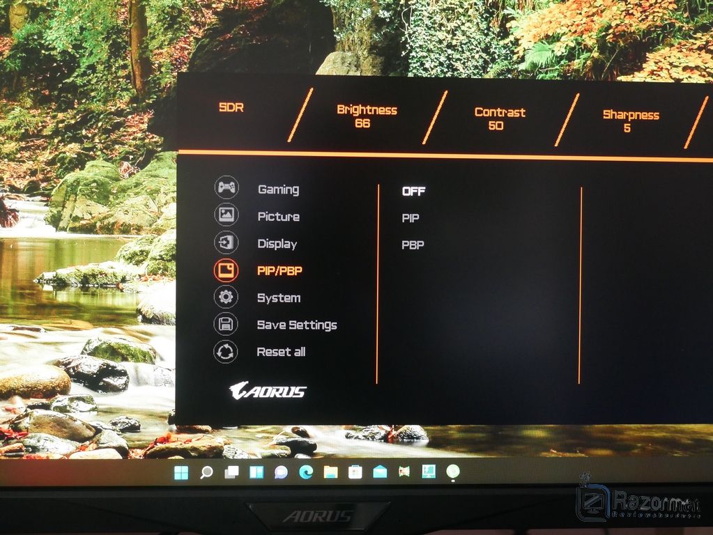 Review Aorus FI32U 21