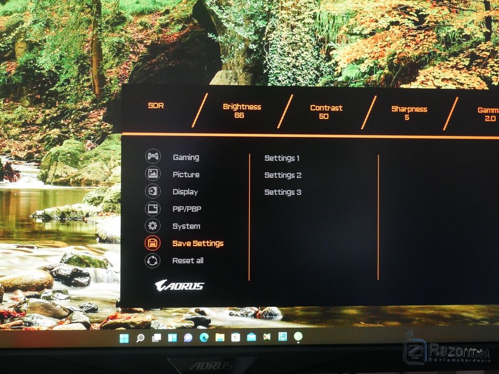 Review Aorus FI32U 26