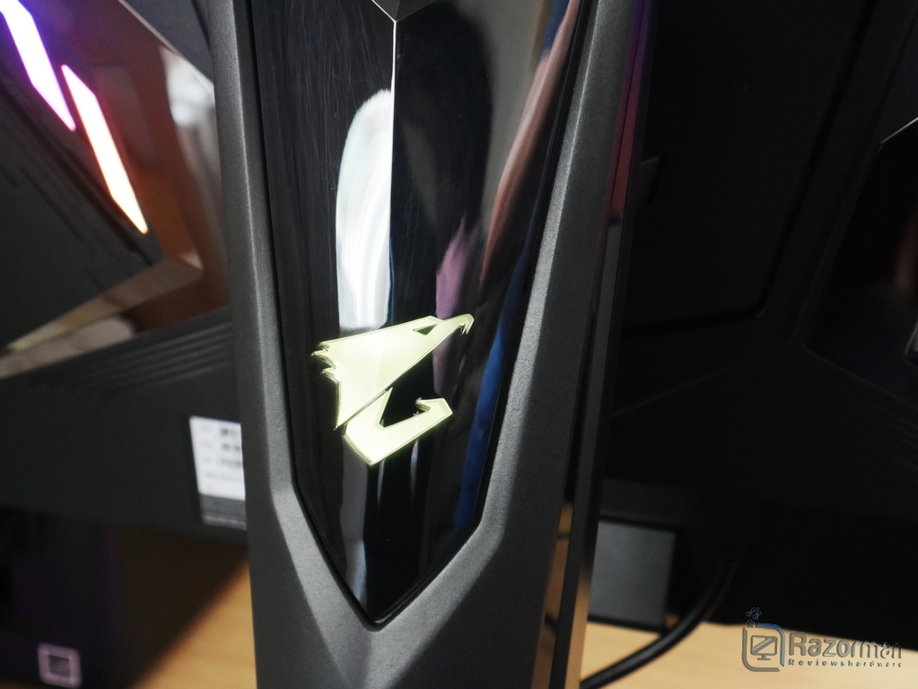 Review Aorus FI32U 15 Review Aorus FI32U 14