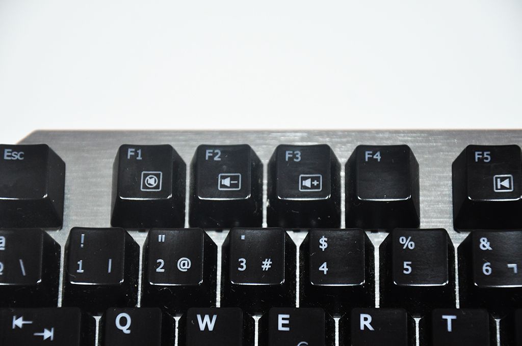 Review Aorus K7 10