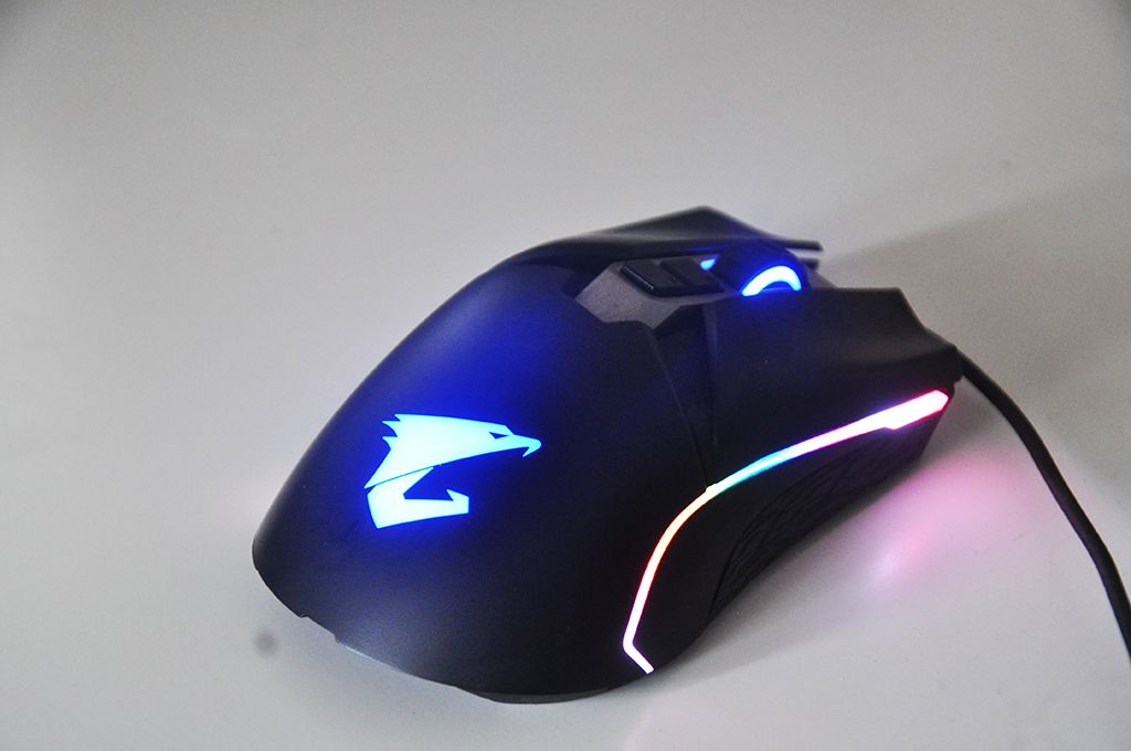 Review AORUS M5 24