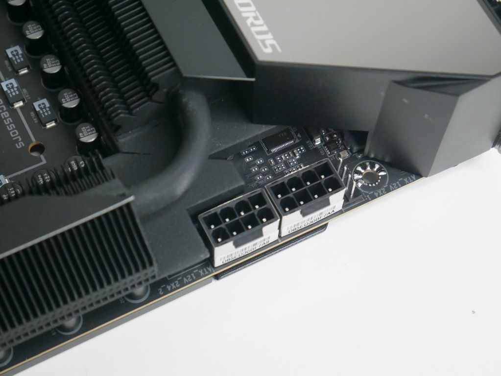 Review Gigabyte Aorus Z690 Xtreme 14 Review Gigabyte Aorus Z690 Xtreme 13