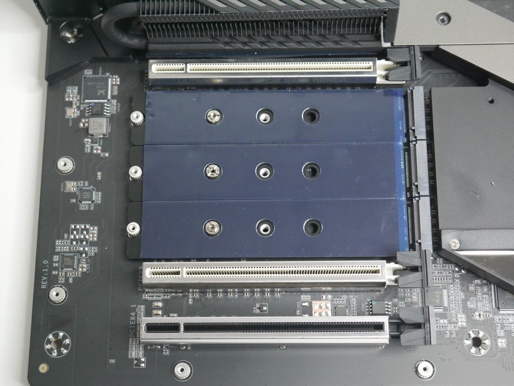 Review Gigabyte Aorus Z690 Xtreme 25 Review Gigabyte Aorus Z690 Xtreme 24