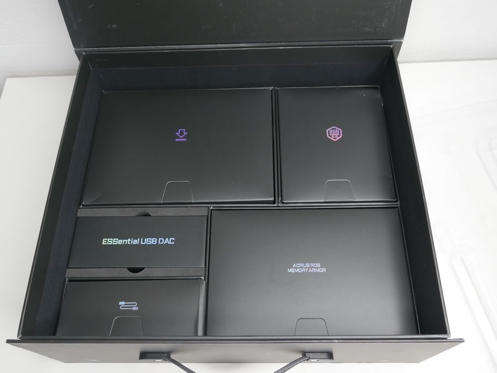 Review Gigabyte Aorus Z690 Xtreme 8 Review Gigabyte Aorus Z690 Xtreme 7