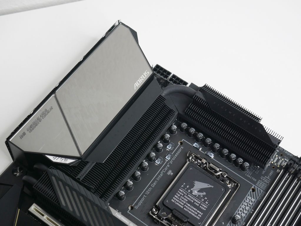 Review Gigabyte Aorus Z690 Xtreme 11