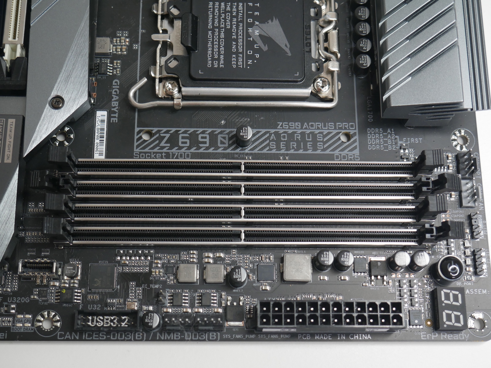 Review Aorus Z690 PRO 15 Review Aorus Z690 PRO 14