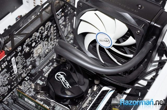 Review Arctic Liquid Freezer 120 12