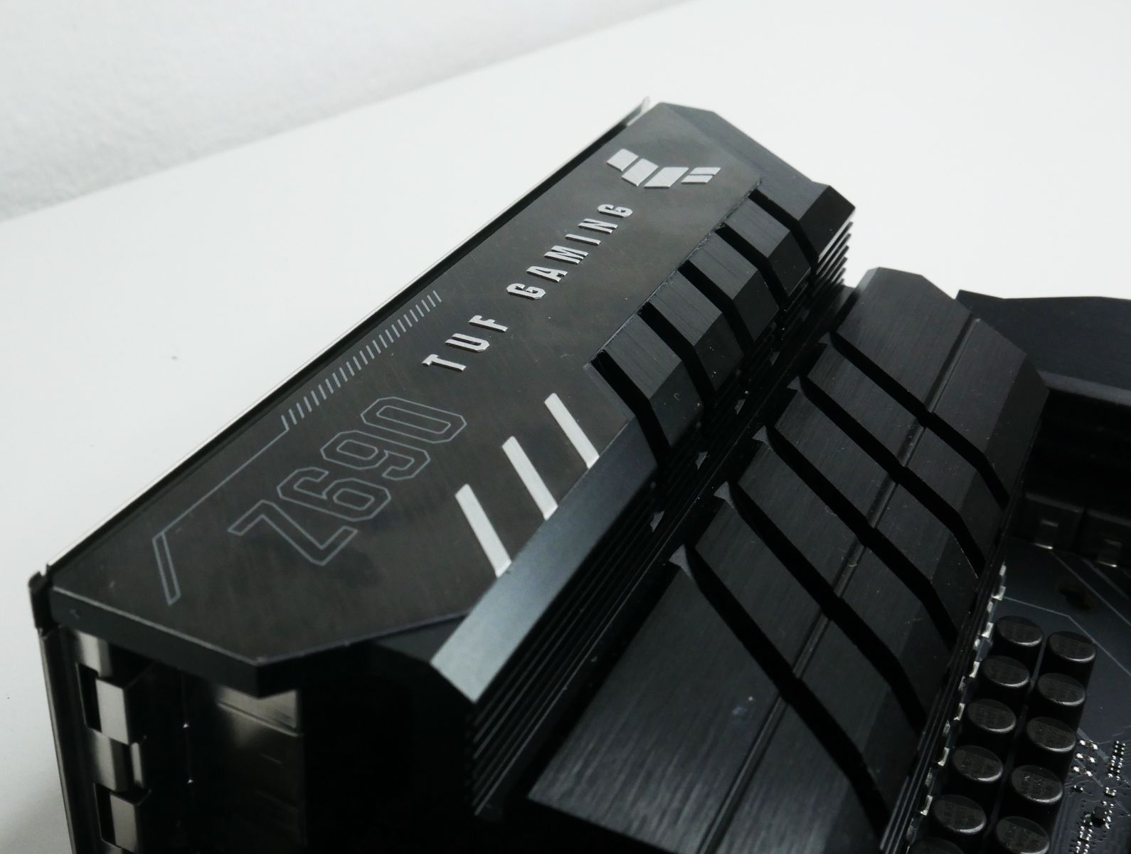 Review Asus TUF GAMING Z690-Plus Wifi D4 6