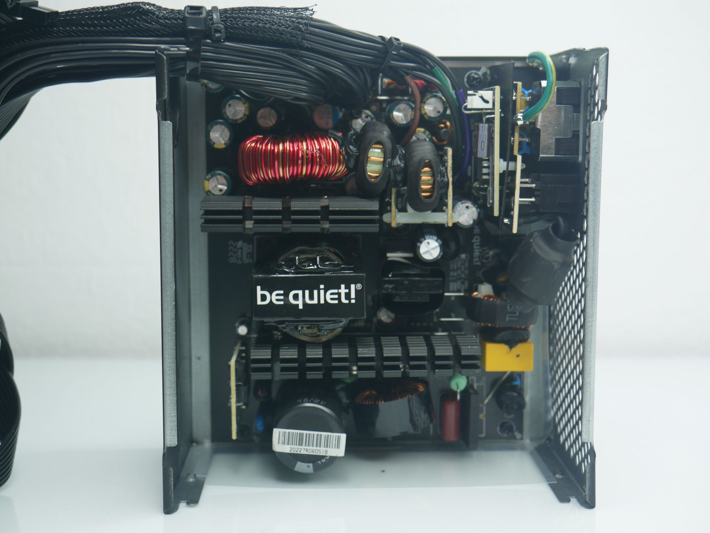 Review Be Quiet! System Power 10 750W 36