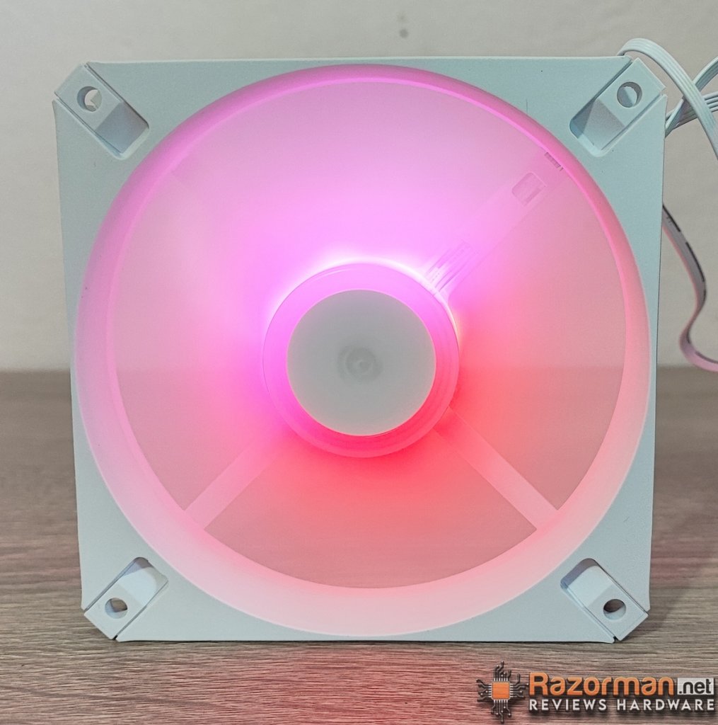 Corsair AR120 RGB Corsair AR120 RGB