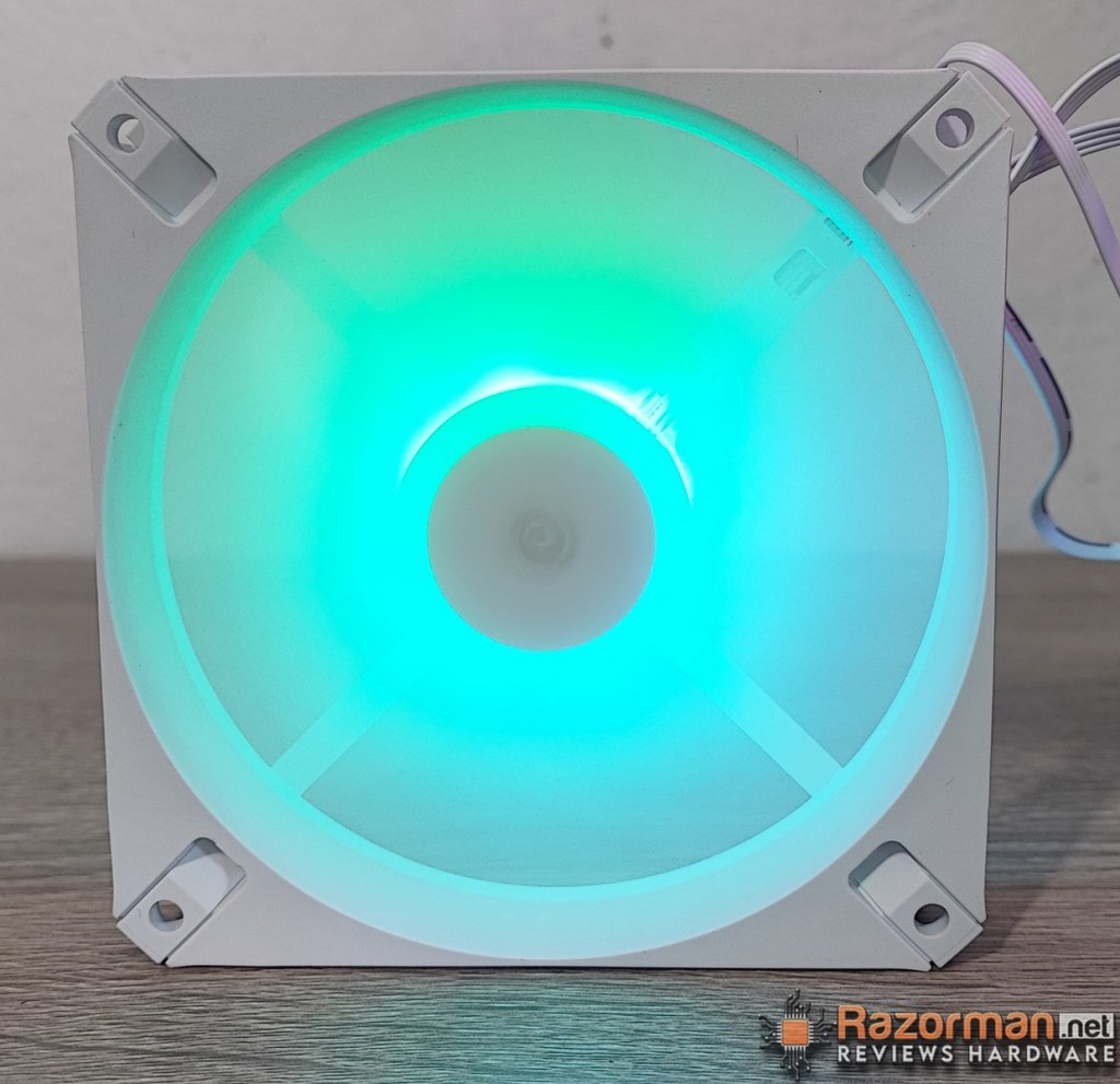 Corsair AR120 RGB Corsair AR120 RGB
