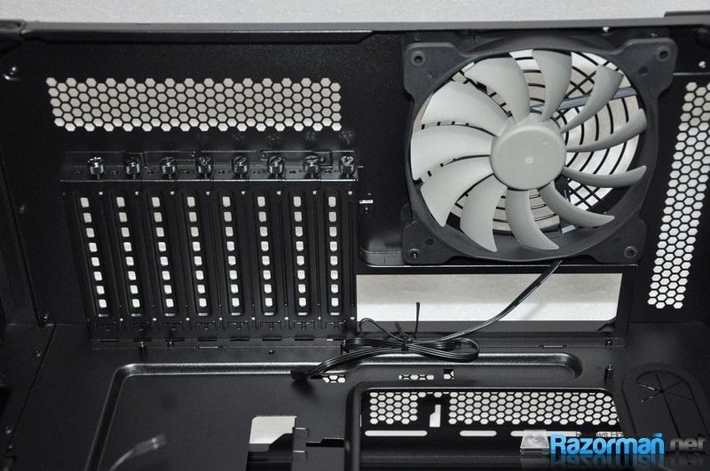 Review Corsair Carbide Air 740 35 corsair-carbide-air740-22