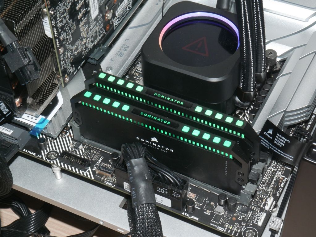 Review Corsair Dominator Platinum RGB DDR5 5200 Mhz 31 Review Corsair Dominator Platinum RGB DDR5 5200 Mhz 30