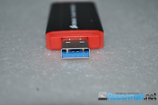 Review Corsair Flash Voyager GTX 128 GB 11 Corsair Flash Voyager GTX 128 GB (9)