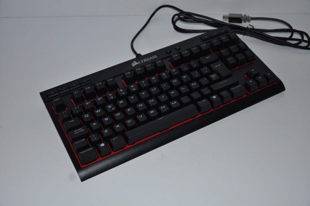 Review Corsair K63 29