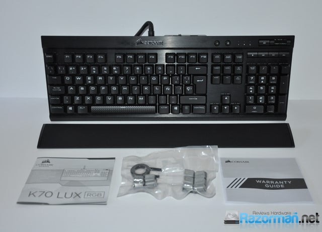 Corsair K70 Lux RGB (13)