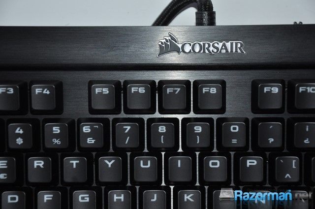Corsair K70 Lux RGB (17)