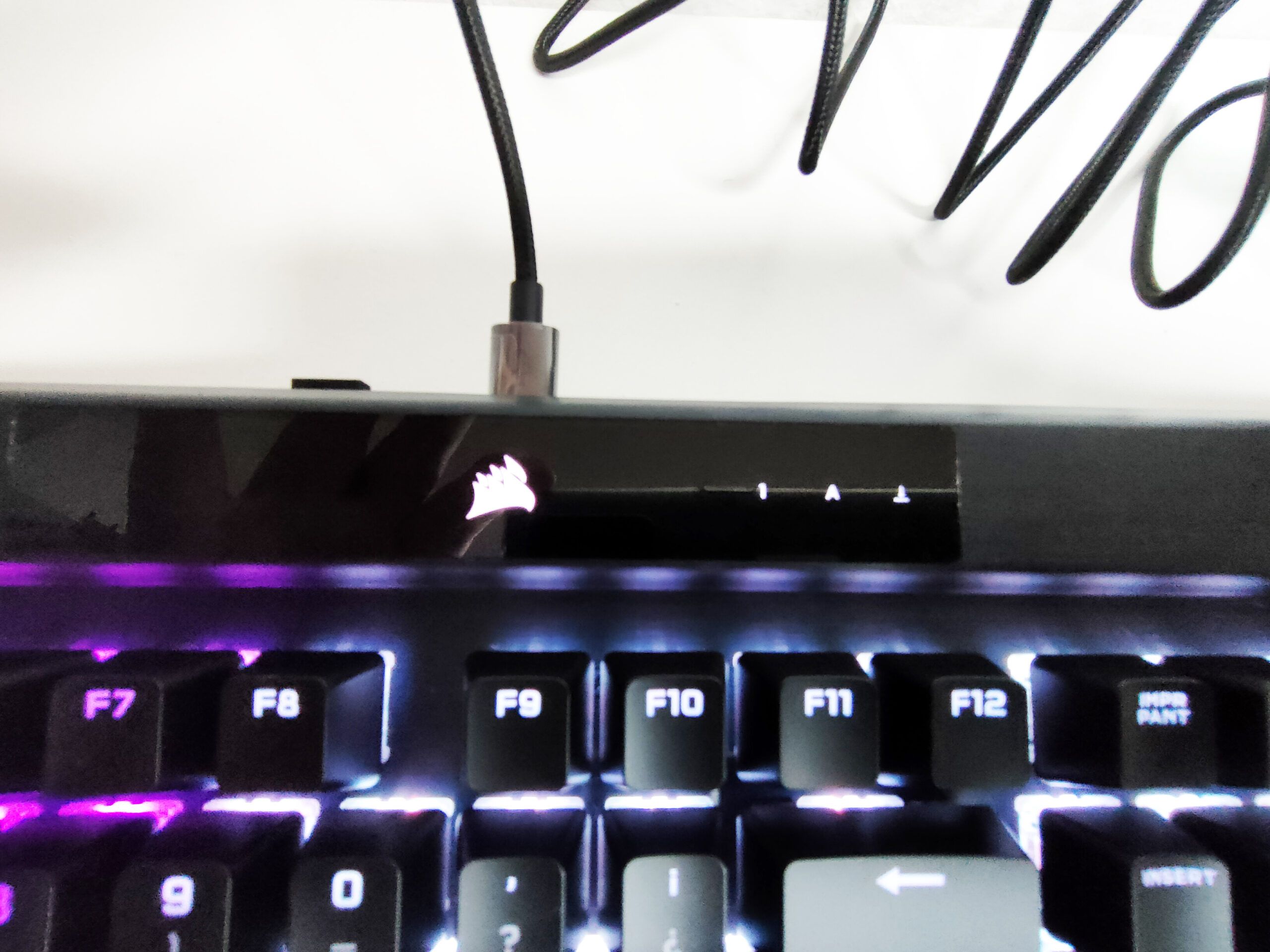 Review Corsair K70 RGB PRO 10