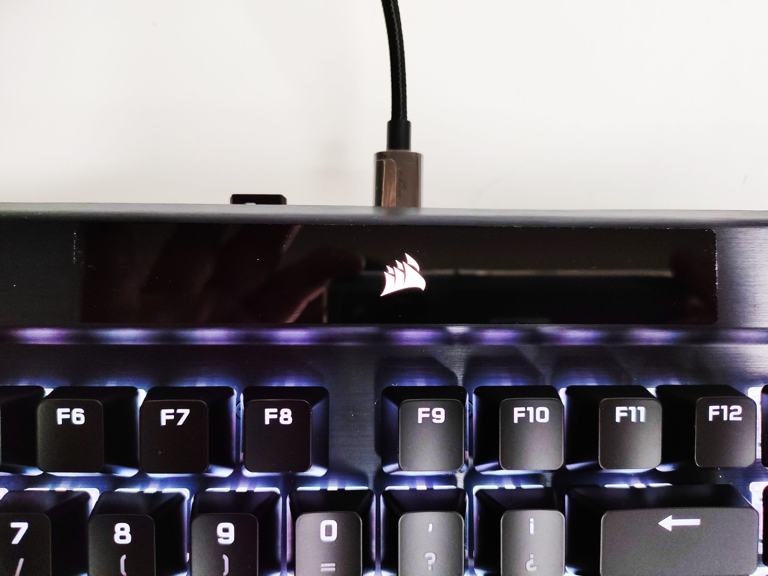Review Corsair K70 RGB PRO 9