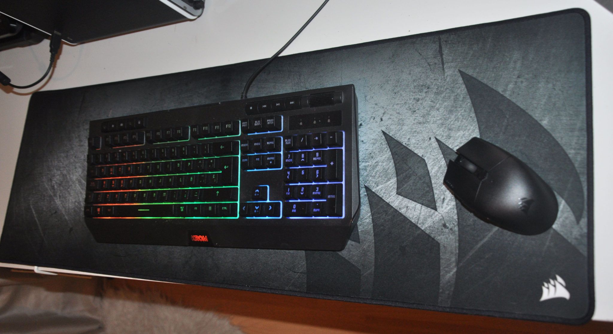 Review Corsair KATAR PRO WIRELESS 44 Review Corsair KATAR PRO WIRELESS 43