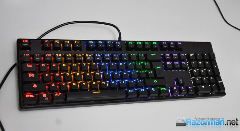 Review teclado mecanico Motospeed CK107 12