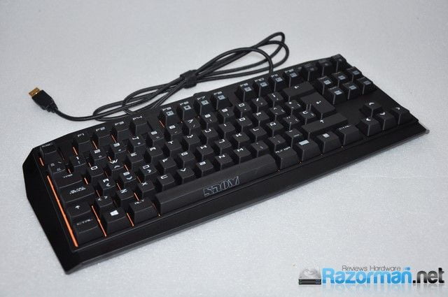 Review KROM KRATOS TKL RED 6