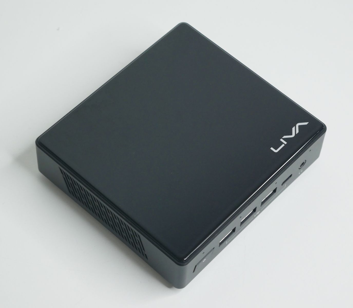 Review ECS Liva Z3 9 Review ECS Liva Z3 9